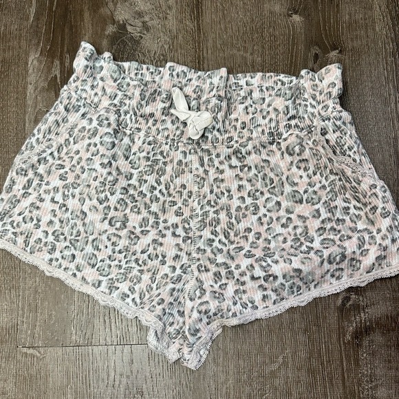 Secret Treasures Other - Secret Treasures Pink Pajama shorts